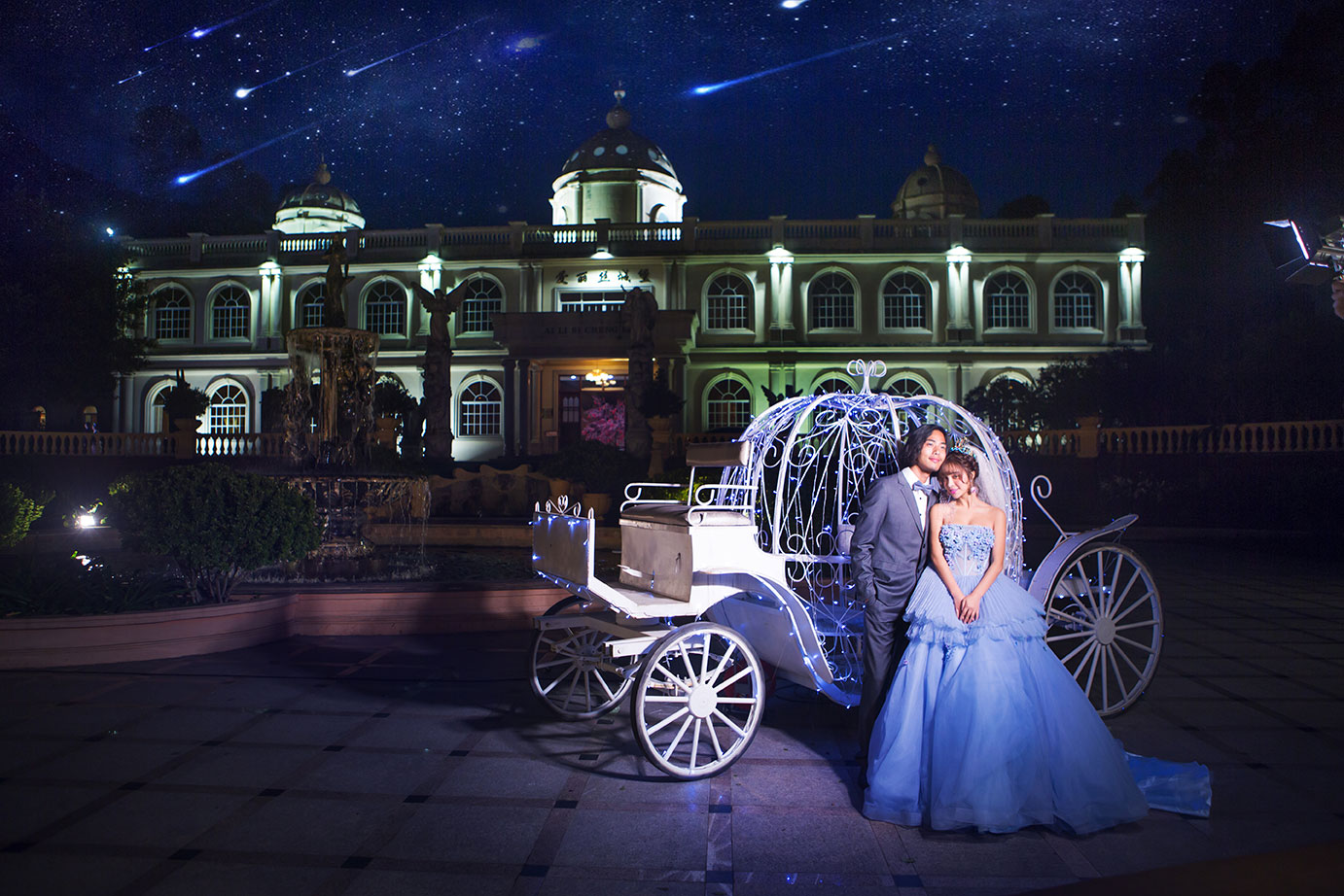 ps和整容术哪个好,ps整容收费