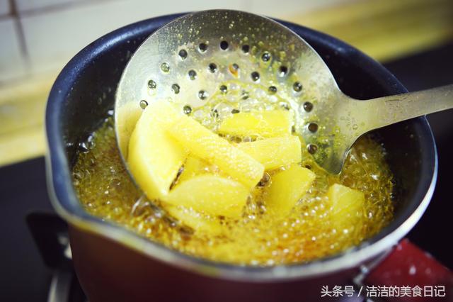 大闸蟹蟹黄特别多好吃,怎么油爆大闸蟹