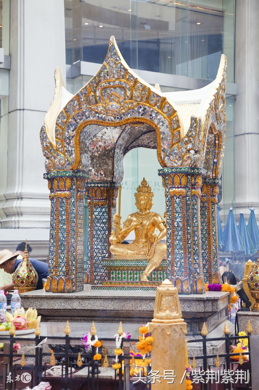 国庆节长假抢钱了？老司机教你境外旅游怎样省出一部iphoneX