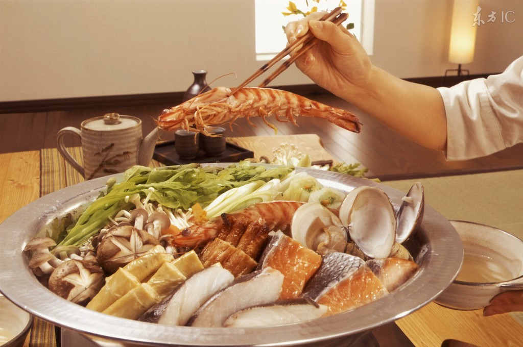 母乳期间妈妈饮食禁忌,哺乳期间不可以吃哪些东西