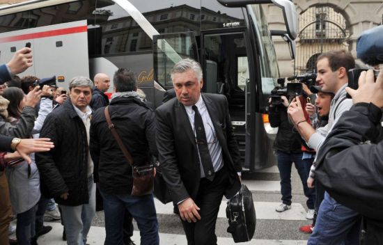 这才是安切洛蒂问题的关键，球员高层环境不好，那要你做什么？