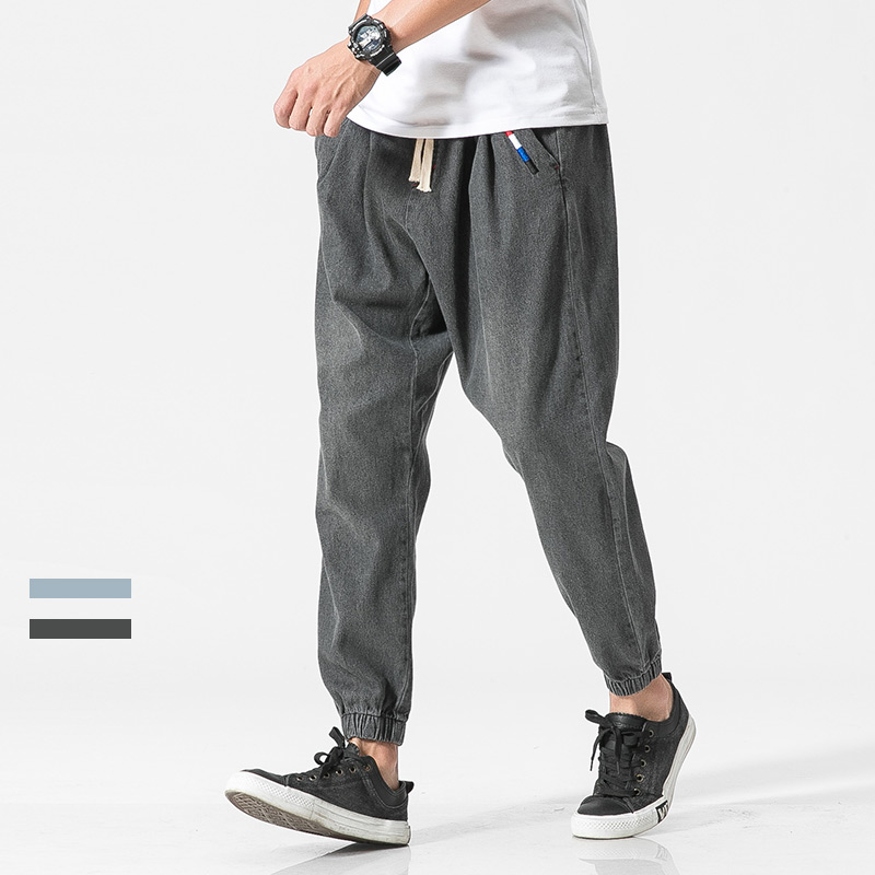 夹克马丁靴小脚裤,翻领夹克搭配直筒裤还是小脚裤