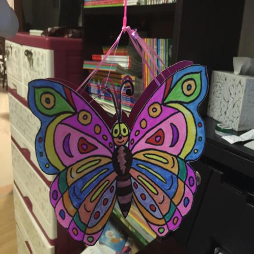 幼儿园第一个手工作品灯笼,幼儿园小朋友制作灯笼美篇