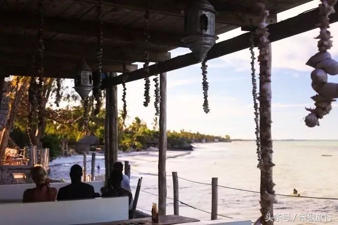 如何征战朋友圈？这个超洗眼睛的地方可落地签一周预算5K+