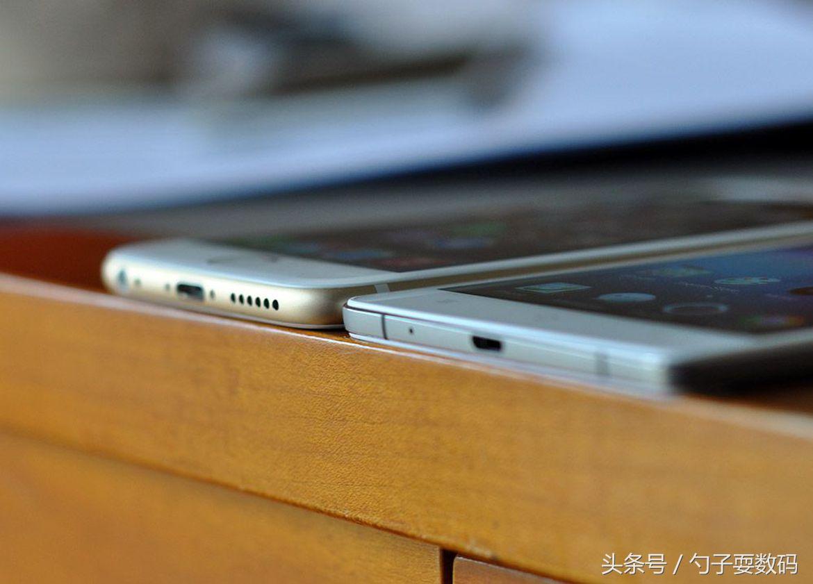 保留3.5毫米耳机孔的新手机,3.5毫米的耳机孔是最先进的设备