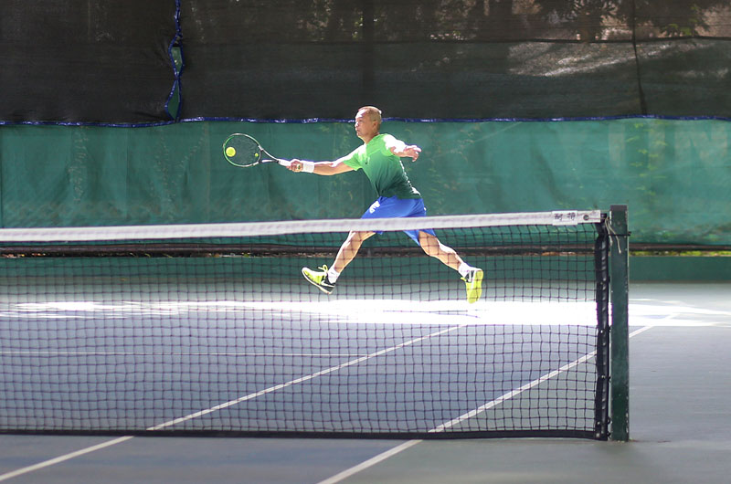 国庆节长假这里不休息，南宁第四届“绿城杯”网球黄金联赛延续精彩