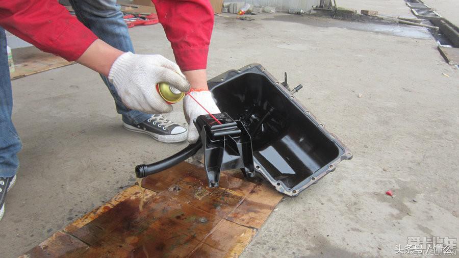 宝马320li发动机烧机油怎么修,宝马320i发动机抖动冒蓝烟