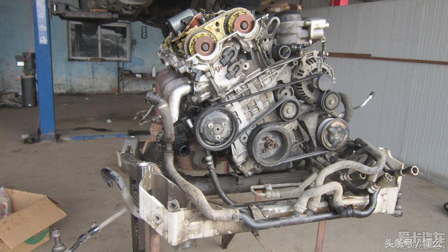 宝马320li发动机烧机油怎么修,宝马320i发动机抖动冒蓝烟