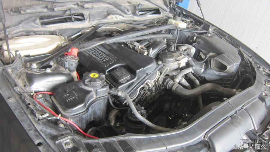 宝马320li发动机烧机油怎么修,宝马320i发动机抖动冒蓝烟