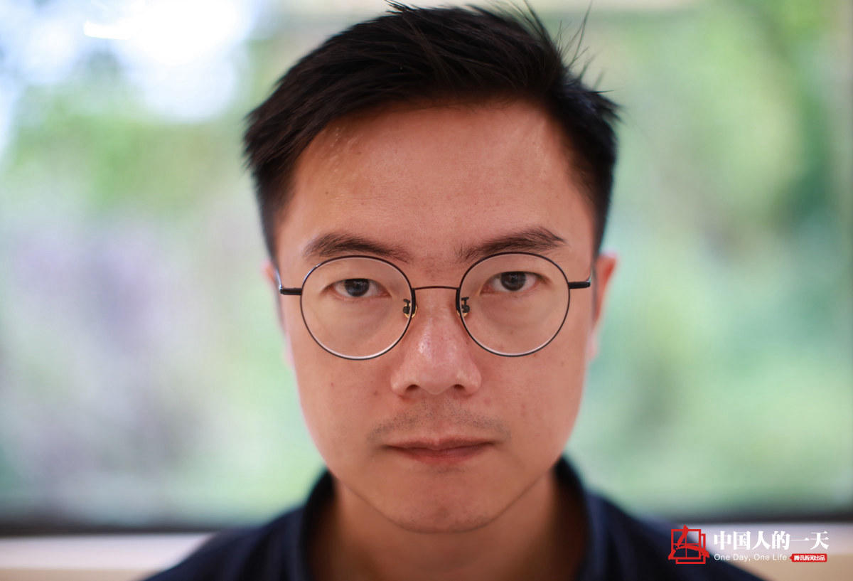 杭州创业者为节约生活成本租住集装箱13平米每月租金1200