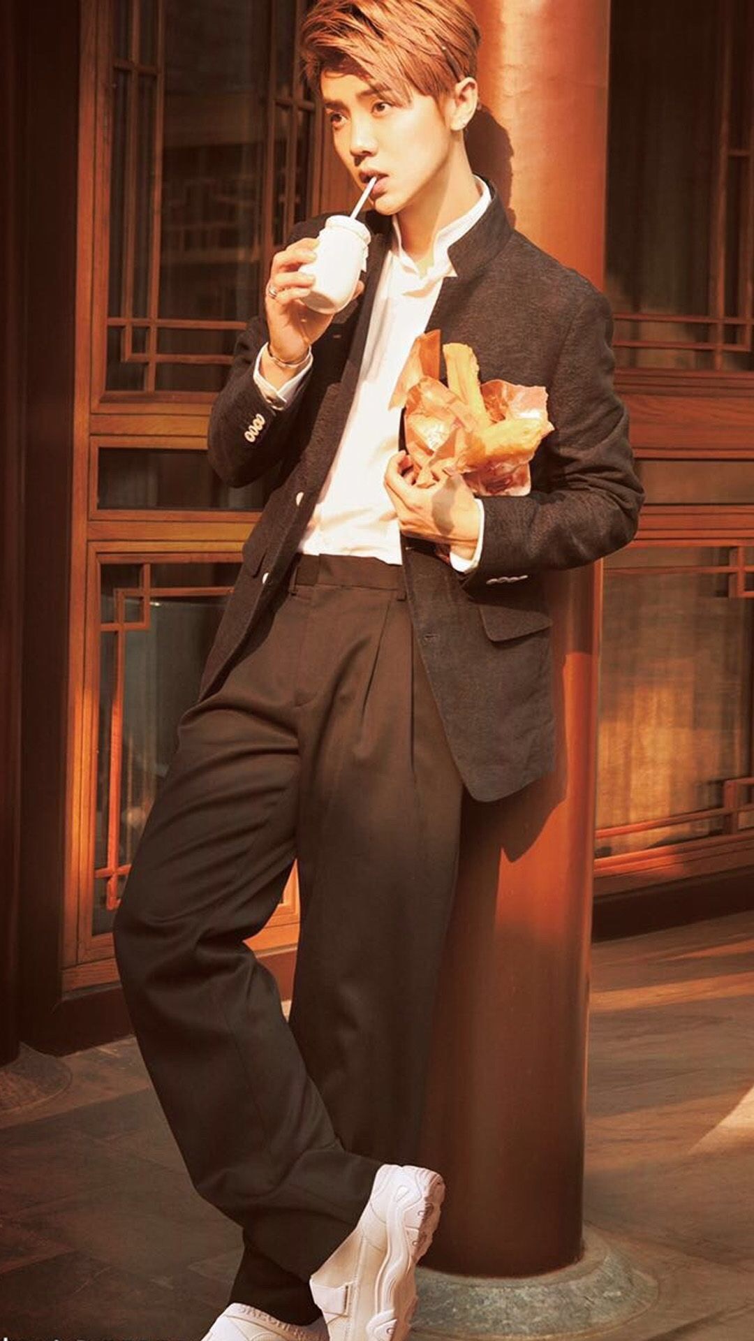 鹿晗高清手机壁纸大图,鹿晗高清壁纸2017卡通