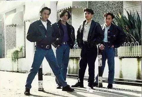 黄家驹春夏秋冬,黄家驹又是黄昏吉他和弦