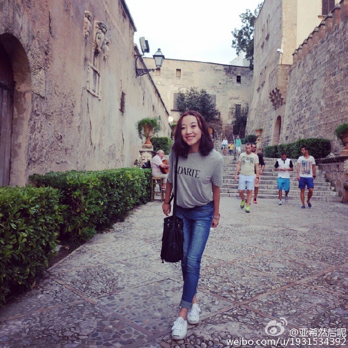 朱亚希：一位你无法忽视的90后美女扑克选手