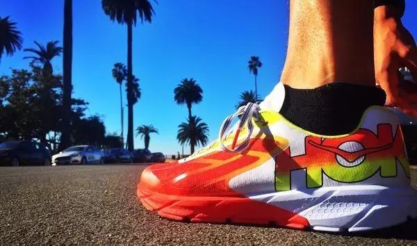 比阿迪好的跑鞋,比阿迪达斯和耐克好的鞋