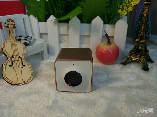 你驾驶，她帮你看风景