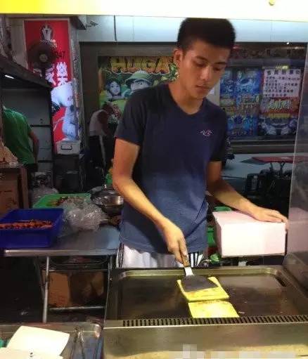 在这个看脸的社会民间男神们火了！