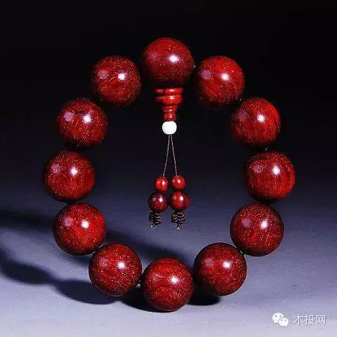 菩提手串和檀木手串用什么油保养,木质手串每天盘玩多长时间合适