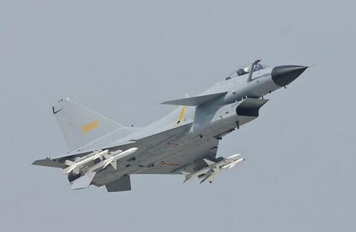 f-16与歼10对比图,f16战斗机和歼10哪个好