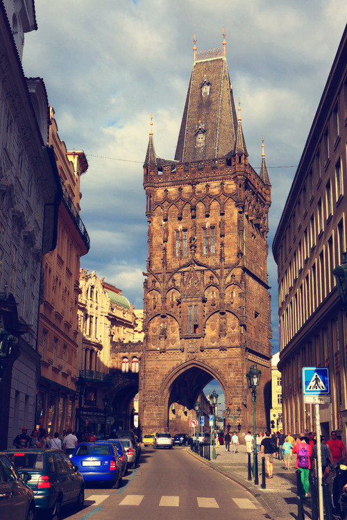 别光顾着听歌了，来看看布拉格吧