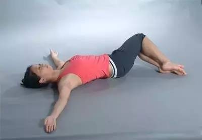 普拉提脊椎灵活训练30分钟,普拉提脊柱发力训练方法慢动作