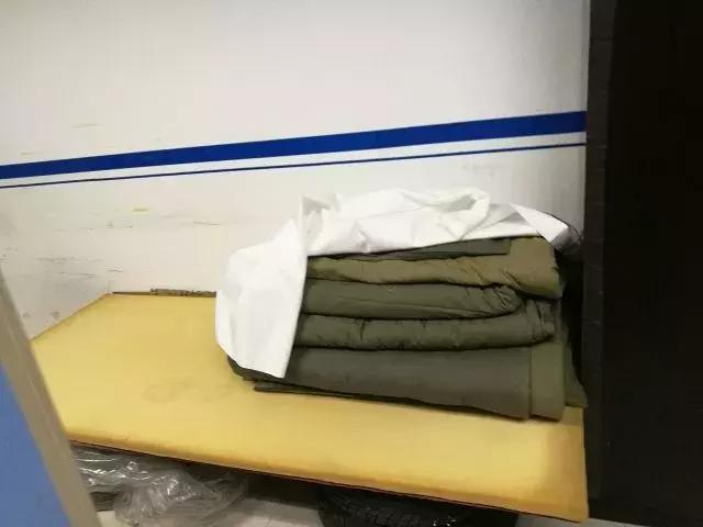 国庆节节放假期间交警执勤吗,国庆节节期间交警会贴条吗