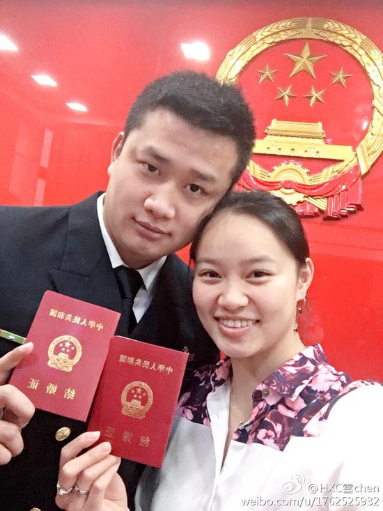 伴郎宁泽涛婚礼上和新娘打麻将,宁泽涛主持婚礼