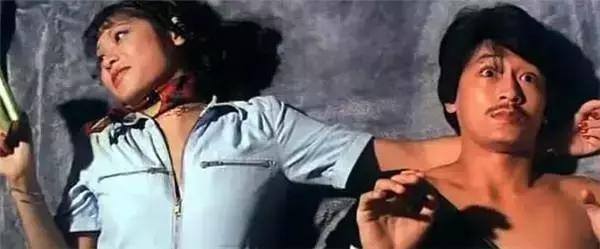 周润发经典电影片段小偷,周润发张国荣经典港片推荐