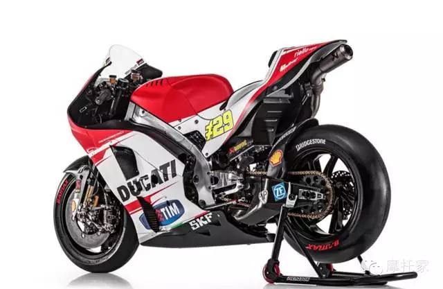 试驾杜卡迪monster821,杜卡迪monster821测评