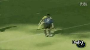 外星人罗纳尔多逆天动作,外星人罗纳尔多足球10大经典镜头