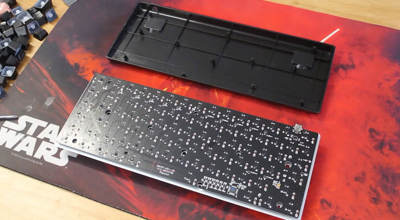 榛戠埖ak33鐏厜鎬庝箞璁剧疆,榛戠埖閿洏ak33娴嬭瘎