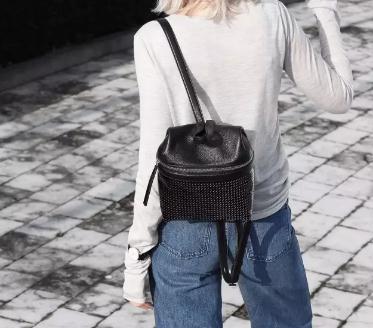 小众又高级的双肩包,小众高级感双肩包有坠感