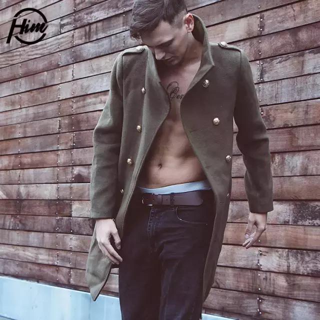 大衣搭配球鞋,一件大衣搭配一双球鞋时髦到爆了