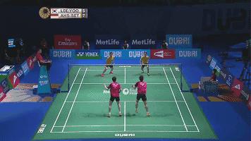 双打可以变换站位吗,双打可以错位接球吗