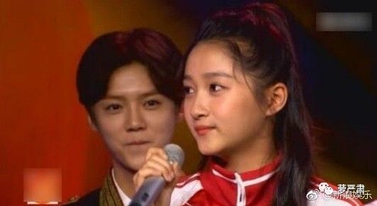 鹿晗和关晓彤现在是情侣吗,鹿晗和关晓彤是真情侣吗