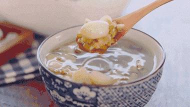 养肺润肺的最佳食谱,百合养肺排毒食疗方法