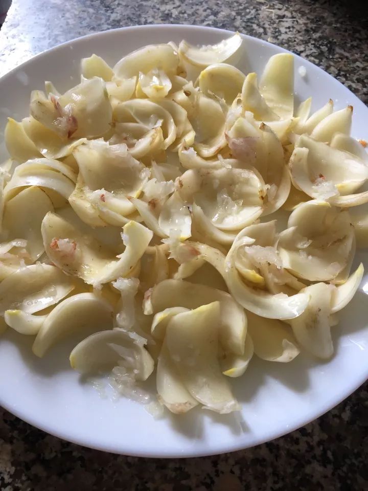 养肺润肺的最佳食谱,百合养肺排毒食疗方法