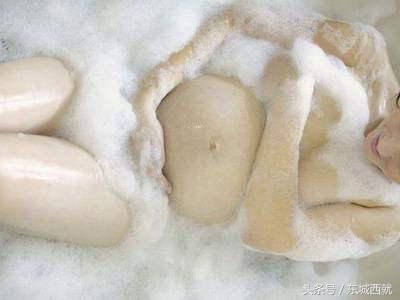 孕妈妈睡衣怎么洗,孕妈妈怎么给宝宝洗澡