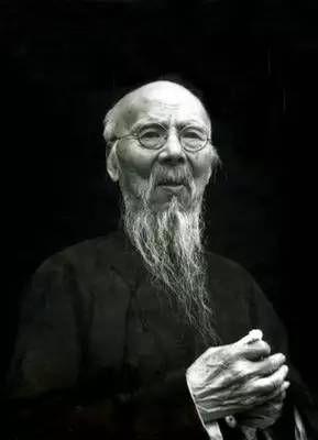 那些低学历却很牛的大师,那些学历低得吓人的大师们