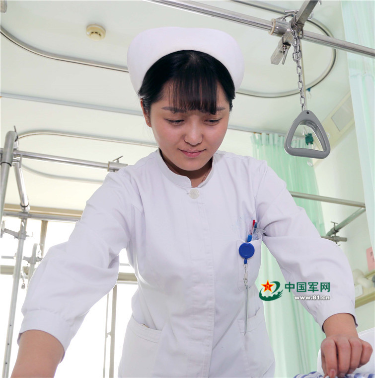 A4腰？听听空军“女神”怎么说