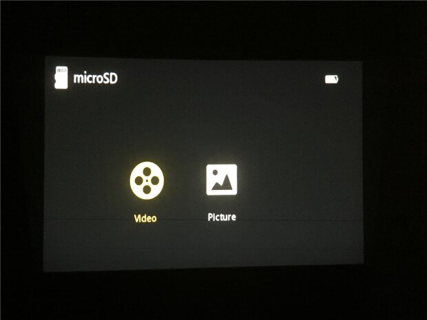 联想扭转式微型投影机p0510,微型迷你投影仪便携机联想t200