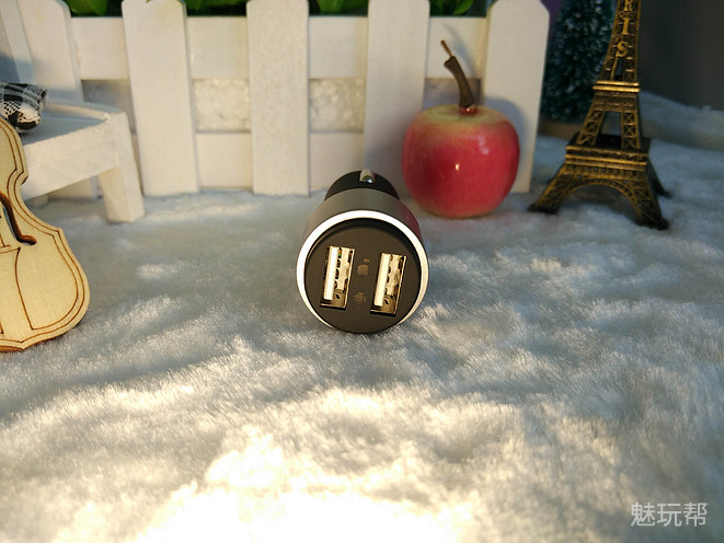 你驾驶，她帮你看风景