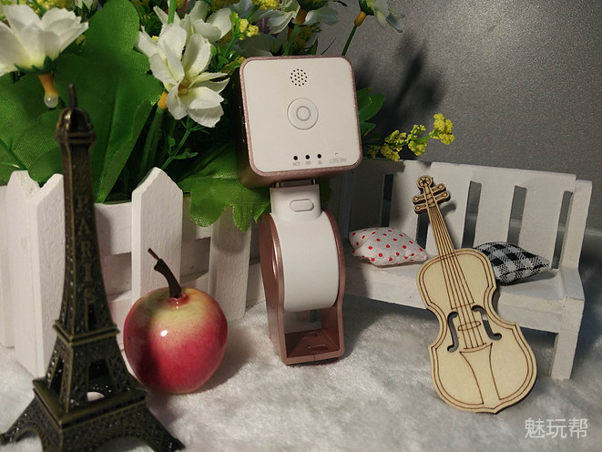 你驾驶，她帮你看风景