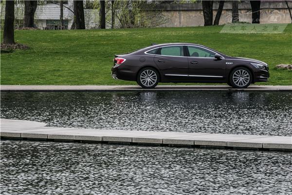 别克君越全新换代上市试驾,别克君越652t豪华版试驾视频