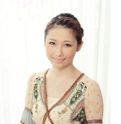 春日出游直发发型,春日直发扎发