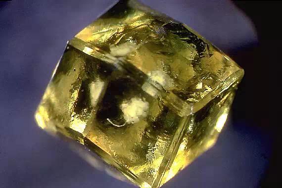 蓝宝石原矿全过程,迪拜顶级奢侈原矿宝石