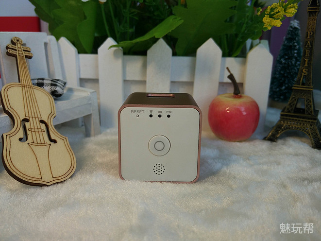 你驾驶，她帮你看风景