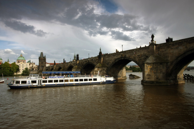 别光顾着听歌了，来看看布拉格吧