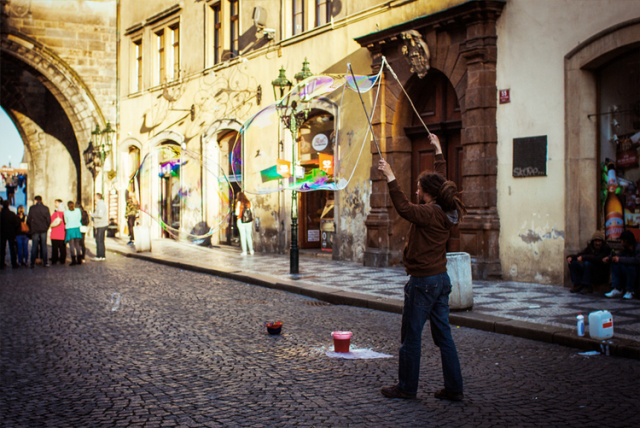 别光顾着听歌了，来看看布拉格吧