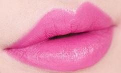 mac2017的圣诞限定口红,mac2017适合装哪个版本