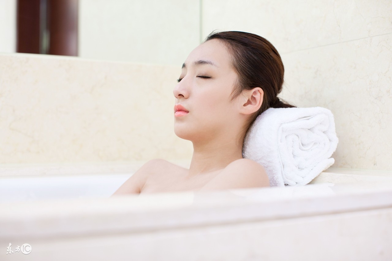 孕期洗澡一定要注意安全,孕期洗澡要注意些什么